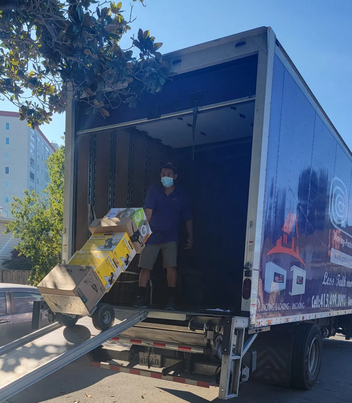 Movers with truck in Palo Alto